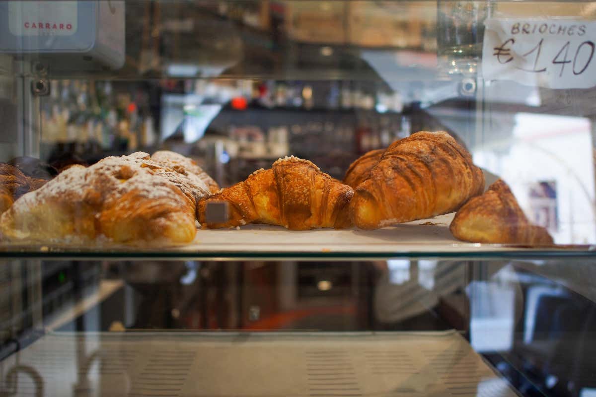 Colazione più cara? La Fipe non ci sta: «Il caffè viene venduto sottocosto»